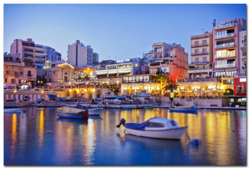 Perfect Location, Idyllic 2Br Apartment Sliema Exterior foto