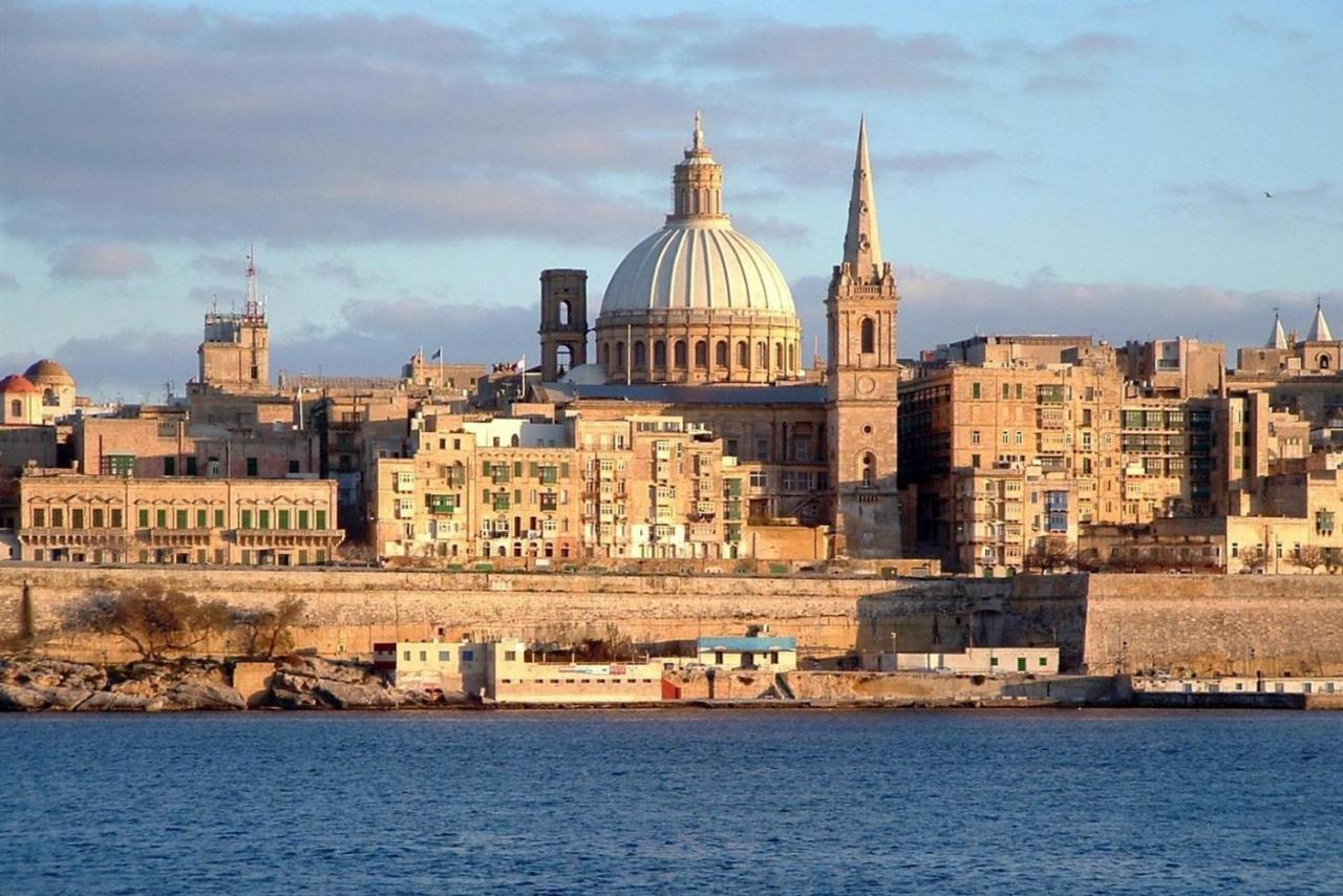 Perfect Location, Idyllic 2Br Apartment Sliema Exterior foto